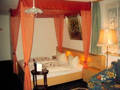 Hotel Gasthof Turm Grunhaid Ruang foto