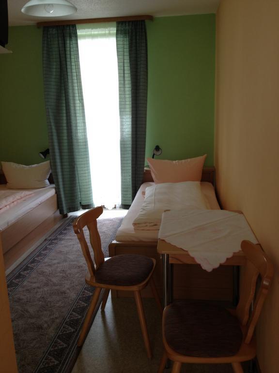 Hotel Gasthof Turm Grunhaid Ruang foto
